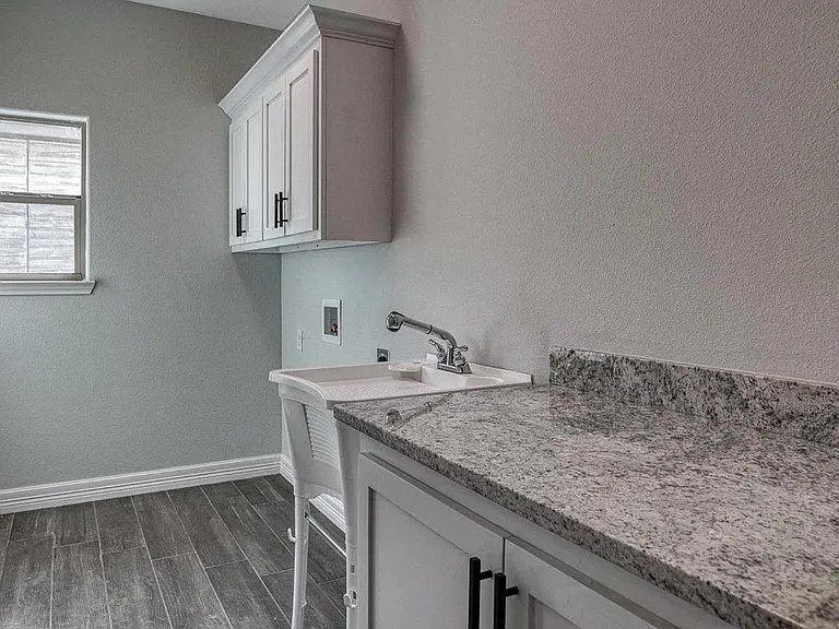 423 Pitaya Ln — Photo 13