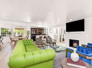 515 Kings Pl, Newport Beach, CA 92663