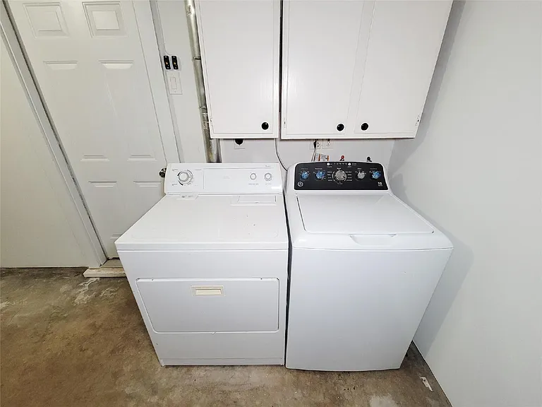 5846 Ettrick Dr — Photo 33