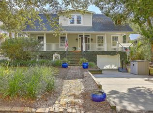145 Live Oak Dr, Mount Pleasant, SC 29464