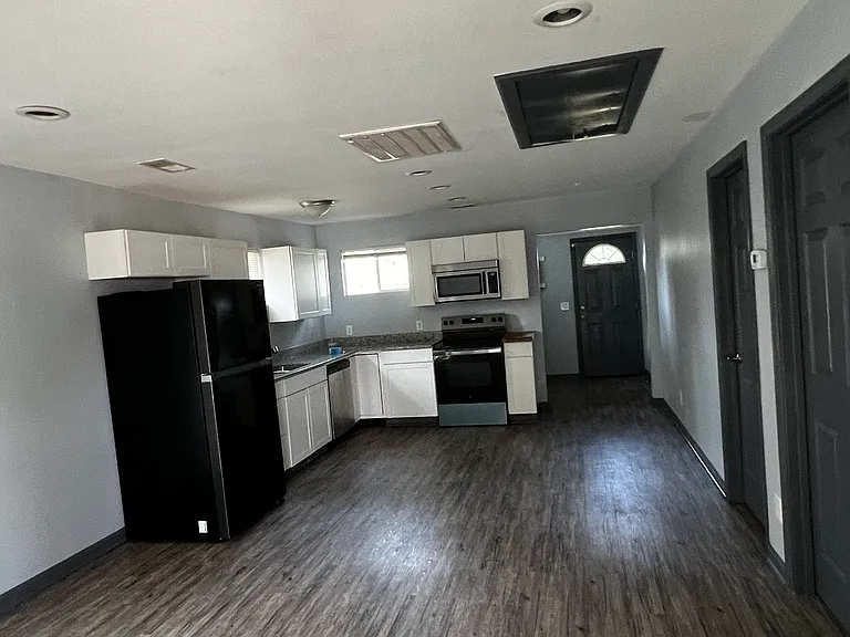 124 Tyler Rd — Photo 6
