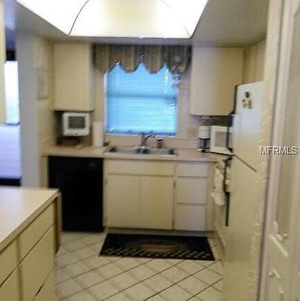 5th image of 7050 Sunset Dr S APT 810