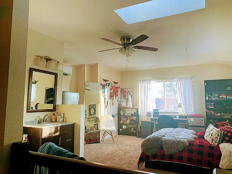 1912 Orchard Pl — Photo 1