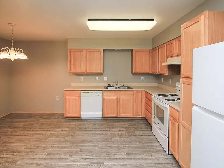 Falls Park Apartments — Photo 3