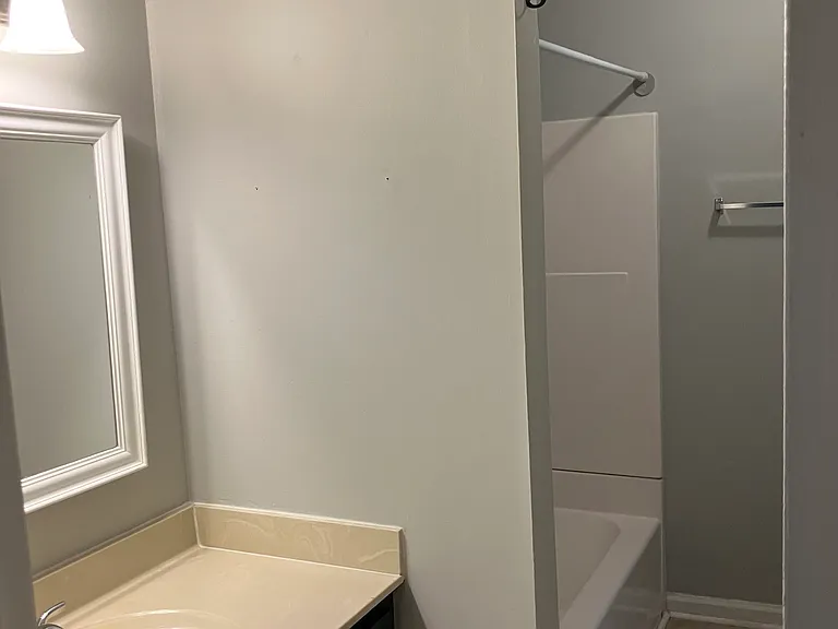 307 Lilly Ln — Photo 3