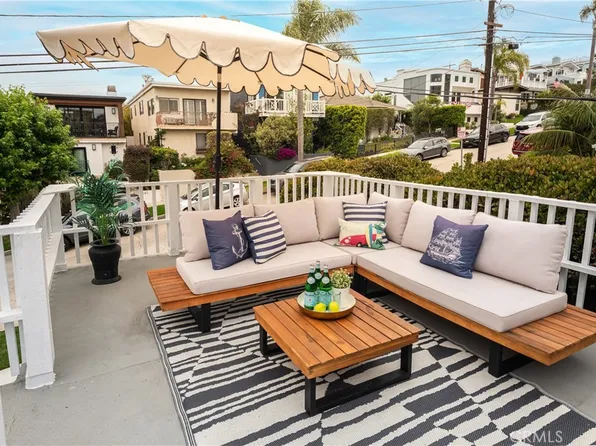 646 Longfellow Ave, Hermosa Beach, CA 90254