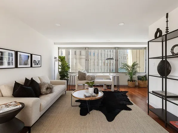 170 Park Row APT 18D, New York, NY 10007