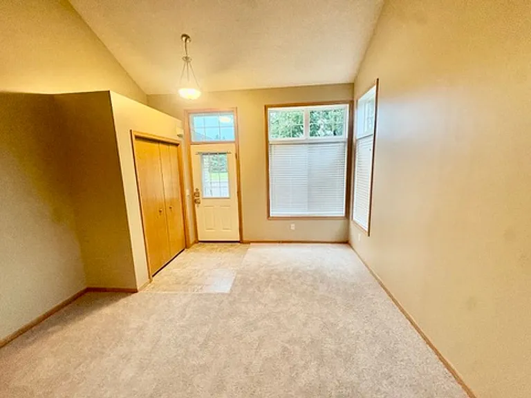 17119 Eastwood Ave — Photo 11