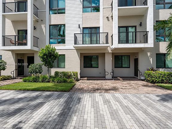 2nd image of 4640 SW 84th Ave #18