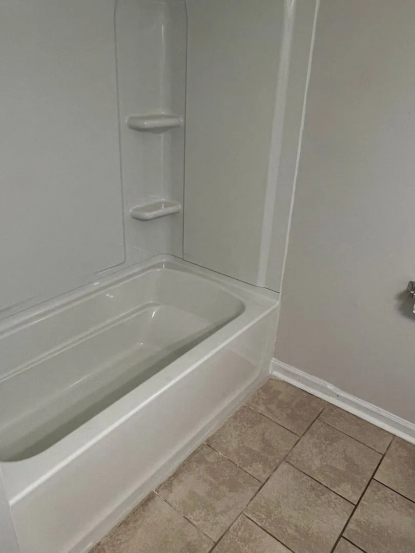 Charming 3-Bedroom Home with Large Yard & Convenient Location! — Photo 3