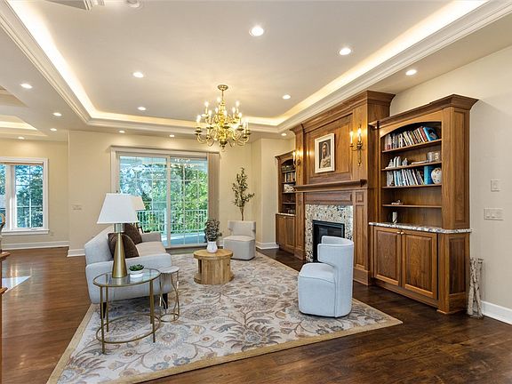 4th image of 4732 Audubon Way