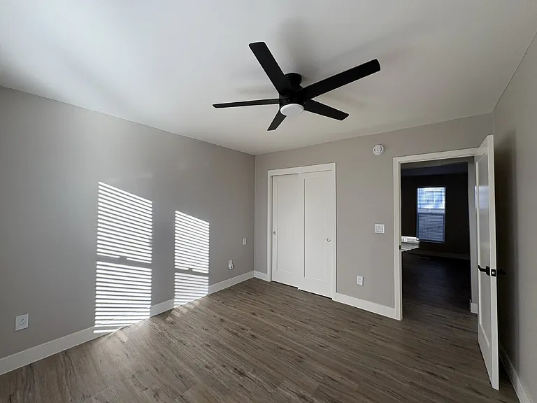 230 Emery St — Photo 21