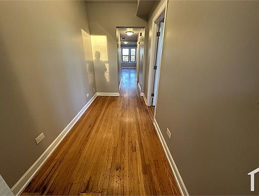3rd image of 954 N Lavergne Ave