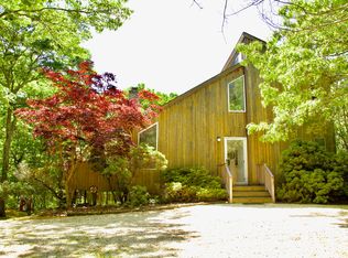 129 Great Hill Rd, Southampton, NY 11968