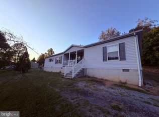 273 Counterfeit Way, Bunker Hill, WV 25413