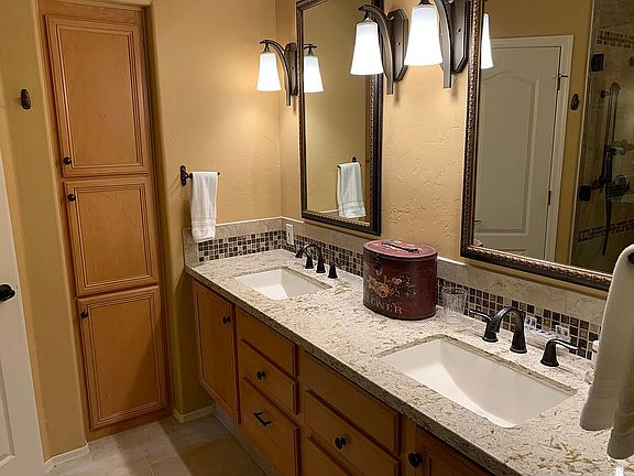 Double sink quartz vanity 