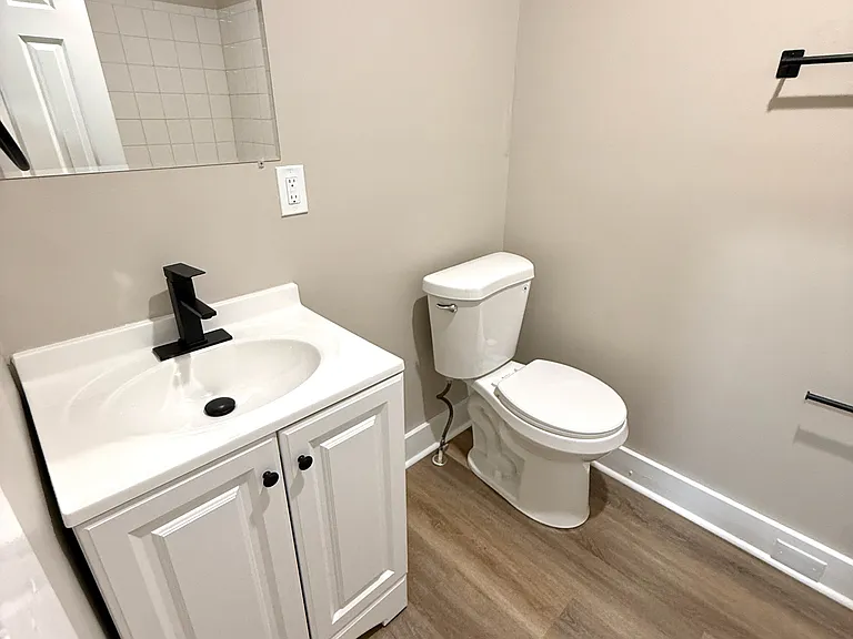310 N Mechanic St #1 — Photo 8