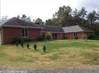 1594 Greenfield Estates Dr, Lewisville, NC 27023