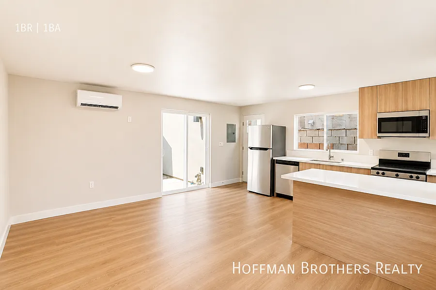 3018 9th Ave #3/4