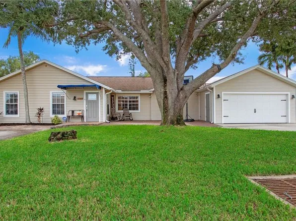 17269 Lee RD, FORT MYERS, FL 33967