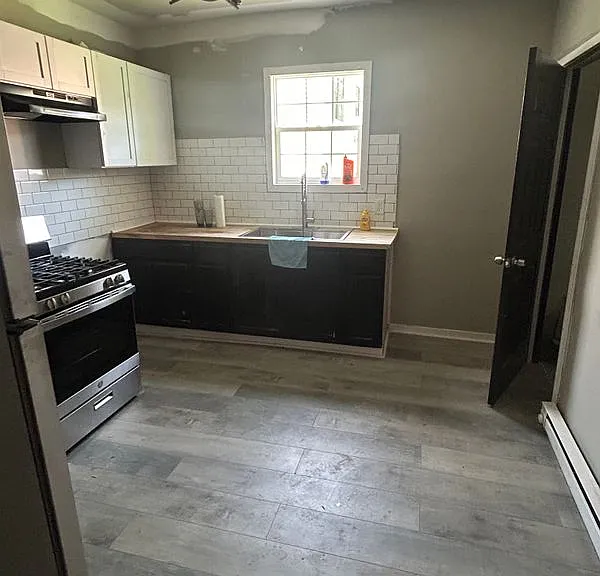 69 Lark St — Photo 1