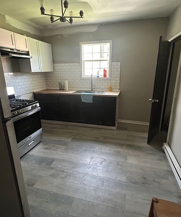 1st image of 69 Lark St