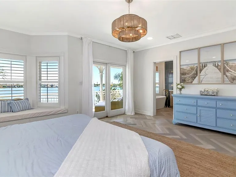 644 Boca Ciega Isle Dr — Photo 33