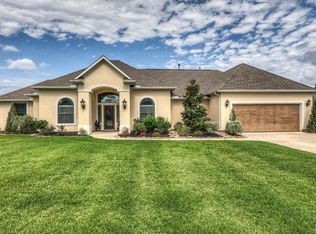 18822 Quiet Water Way, Montgomery, TX 77356