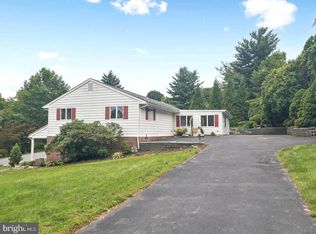 2210 Berkshire Rd, Lancaster, PA 17603