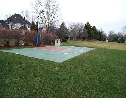 3rd image of 13760 Dixon Way Dr
