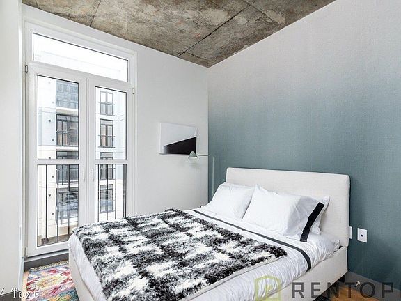 3rd image of 889 Bushwick Ave #527