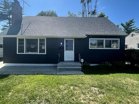 2nd image of 1421 S Weyant Ave