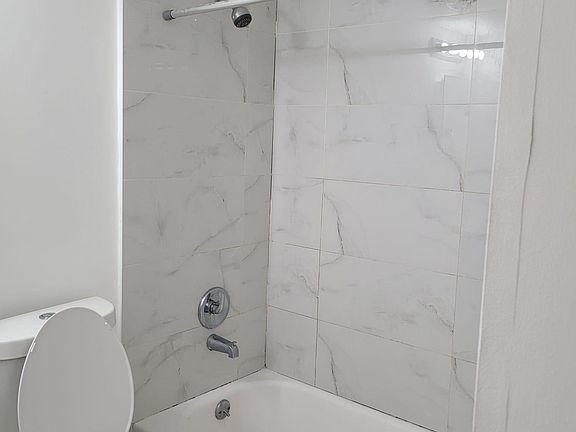 2nd image of 11925 NE 2nd Ave #100