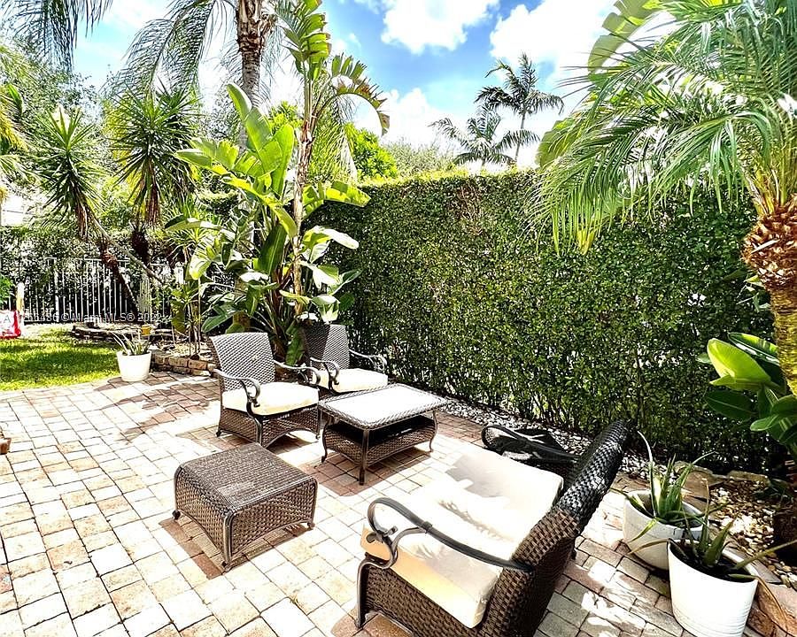 1st image of 1564 Sunset Way #1564
