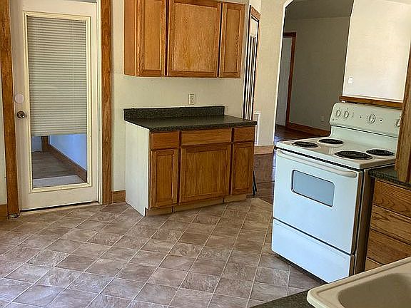 3rd image of 134 Jean Dr