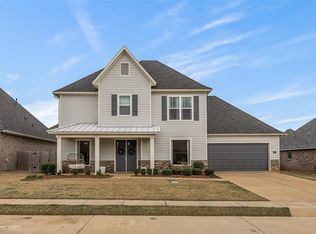 32 Crowder Dr, Benton, LA 71006