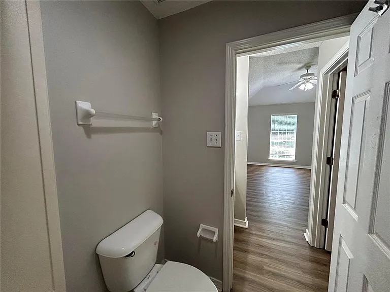 6626 Woodside Ct E — Photo 27