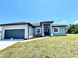 575 Summit Ave S, Lehigh Acres, FL 33974