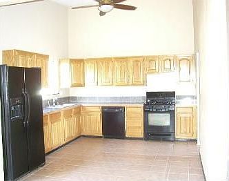 3rd image of 10159 Elmhurst Dr NW