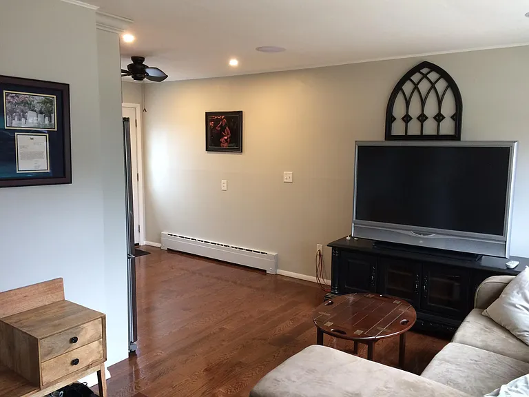 43 Soundview Ave — Photo 9