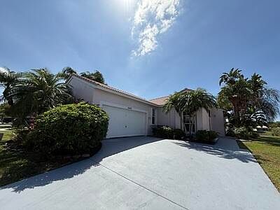2nd image of 10839 Madison Dr