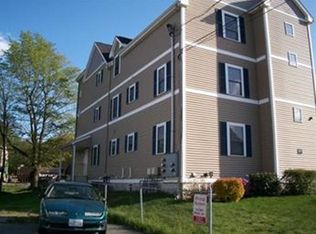 65 Main St APT 4, Hopkinton, MA 01748