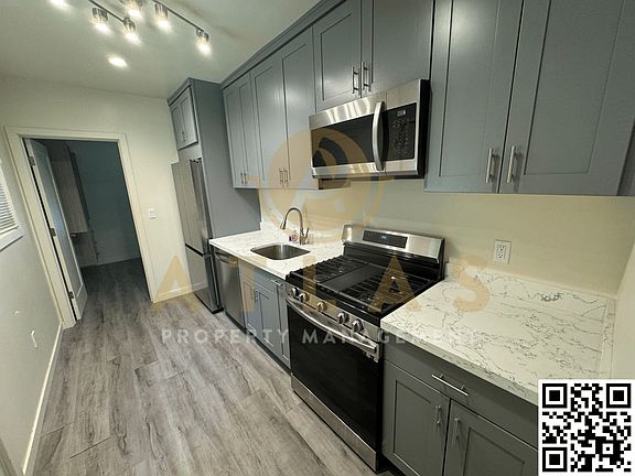 3rd image of 2123 2nd St #3
