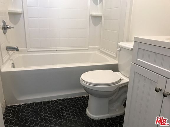 4th image of 1036 N Bonnie Brae St #1