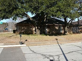 1st image of 1 Whispering Ln