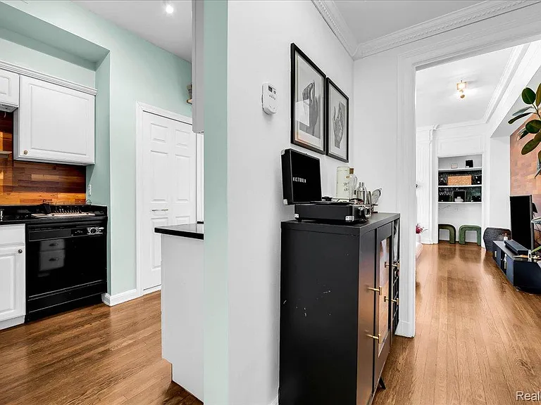 2900 E Jefferson Ave #D201 — Photo 13