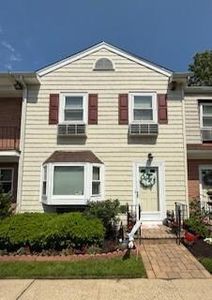 70 Maine Avenue #5, Rockville Centre, NY, 11570