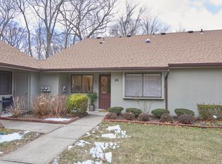 20 Hanover Ct, Red Bank, NJ 07701