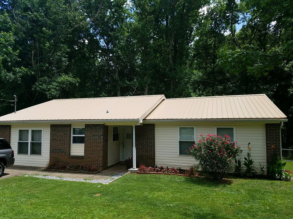 1st image of 414 Pine Hills Dr