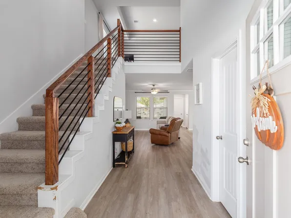 1210 Millpointe Ln, Dayton, TX 77535